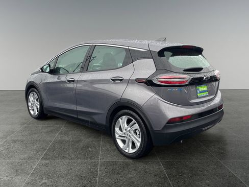 Used 2023 Chevrolet Bolt LT image 5