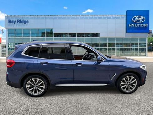 Used 2018 BMW X3 xDrive30i w/ Premium Package AWD/4WD image 2