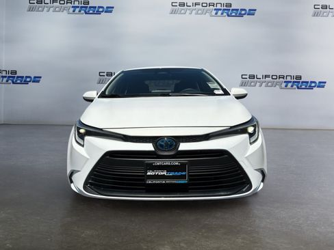 Used 2023 Toyota Corolla LE w/ Carpet Mat Package (TMS) FWD image 2