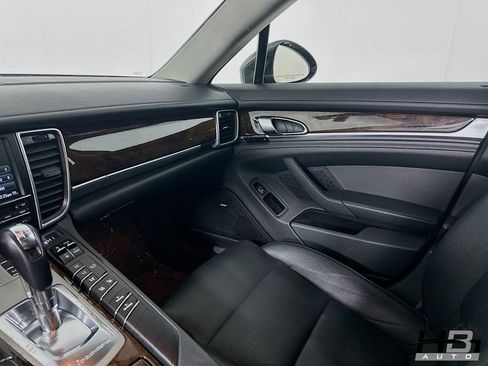 Used 2015 Porsche Panamera S w/ Premium Package Plus image 17
