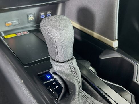 Used 2025 Toyota Camry LE image 25