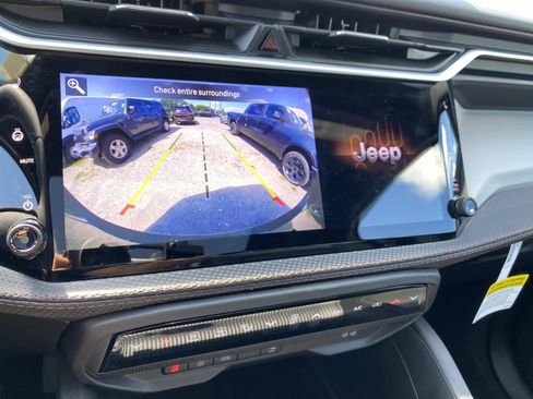 New 2026 Jeep Cherokee Limited AWD/4WD image 11