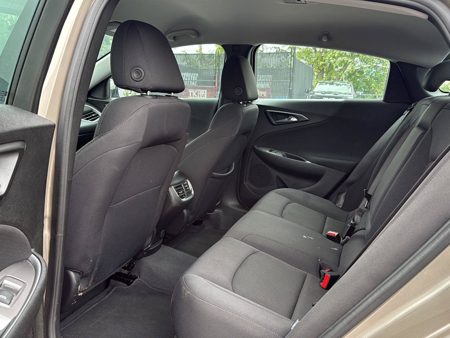 Used 2023 Chevrolet Malibu LT FWD image 10