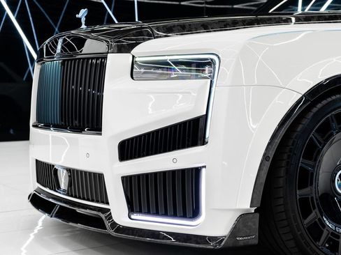 Used 2025 Rolls-Royce Cullinan AWD/4WD image 7
