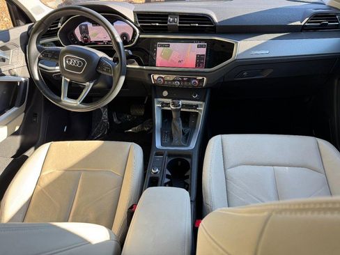 Used 2020 Audi Q3 2.0T Premium Plus w/ Premium Plus Package image 11