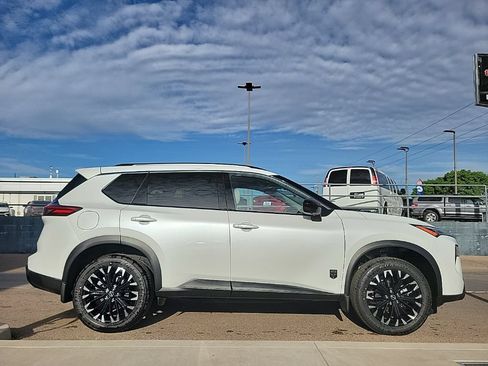 New 2026 Nissan Rogue Dark Armor FWD image 8