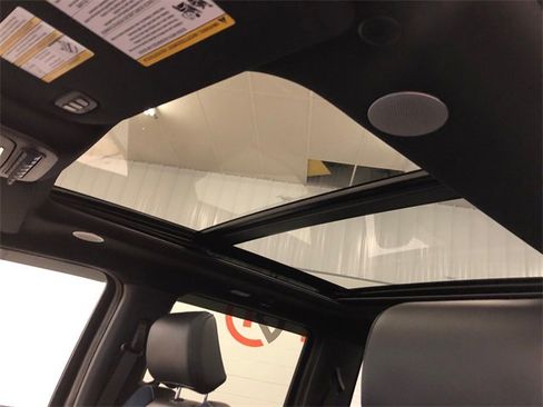 Used 2023 Ford F150 Raptor w/ Blue Interior Package image 31