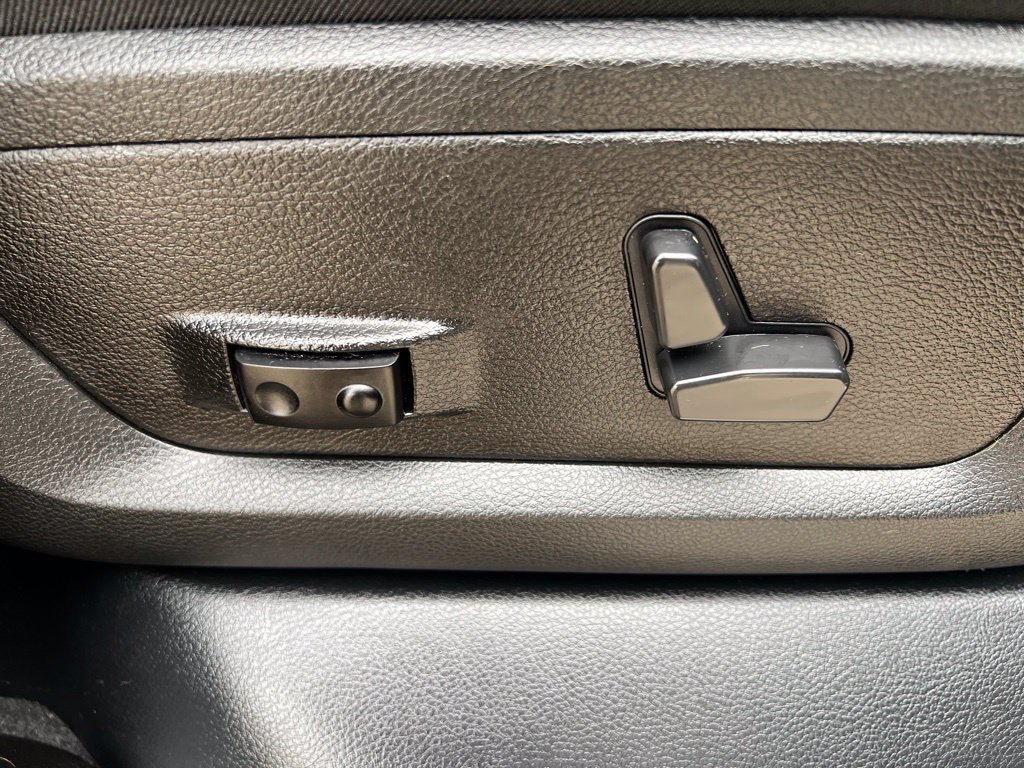 Used 2024 RAM 2500 Limited AWD/4WD image 9
