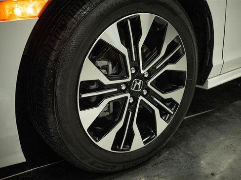 Used 2026 Honda Odyssey Elite image 3