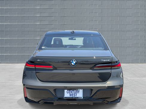 Used 2026 BMW 750e xDrive AWD/4WD image 4
