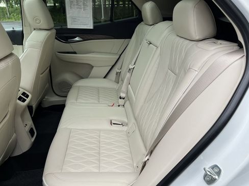 Used 2021 Buick Envision Avenir w/ Technology Package II image 19