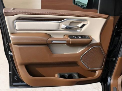 Used 2021 RAM 1500 Laramie w/ Laramie Southwest Edition image 11
