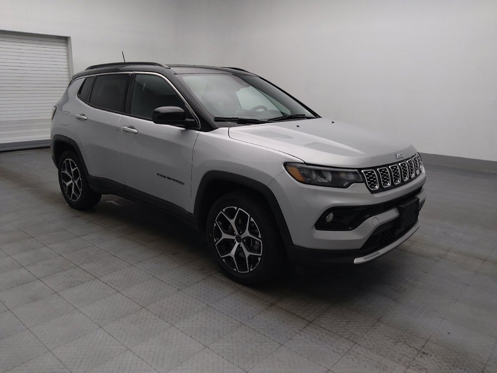 Used 2025 Jeep Compass Limited AWD/4WD image 11