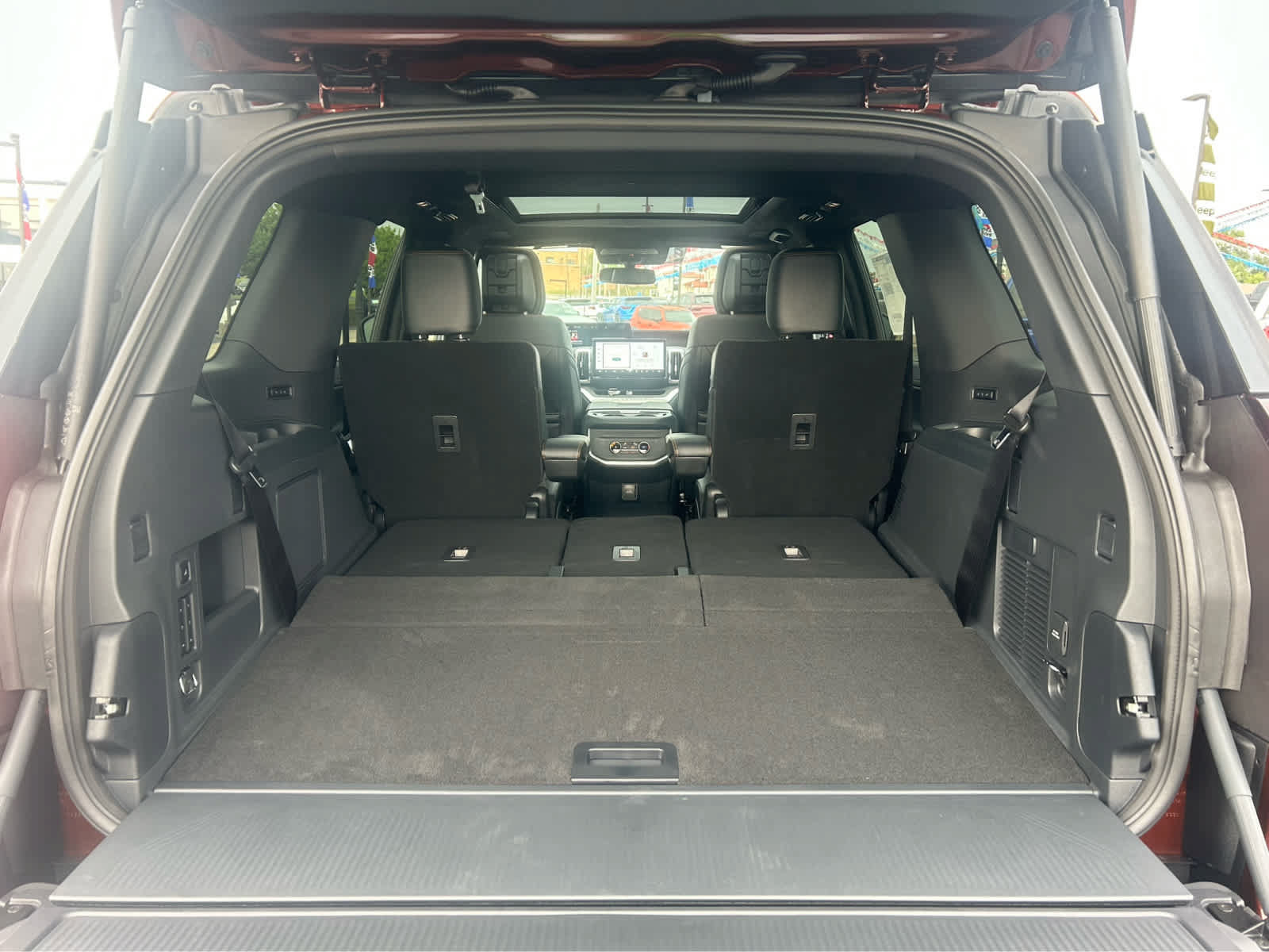 New 2027 Ford Expedition Tremor w/ Driver's Package AWD/4WD image 8