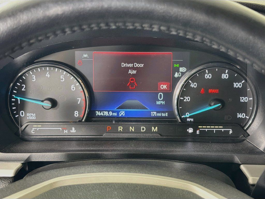 Used 2020 Ford Explorer XLT w/ Equipment Group 202A RWD image 16