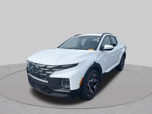 Certified 2022 Hyundai Santa Cruz Limited AWD/4WD image 2