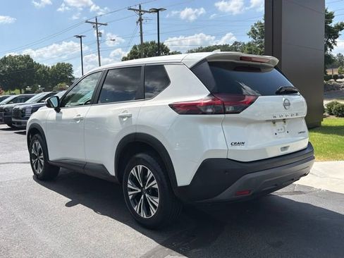 Used 2023 Nissan Rogue SV AWD/4WD image 6