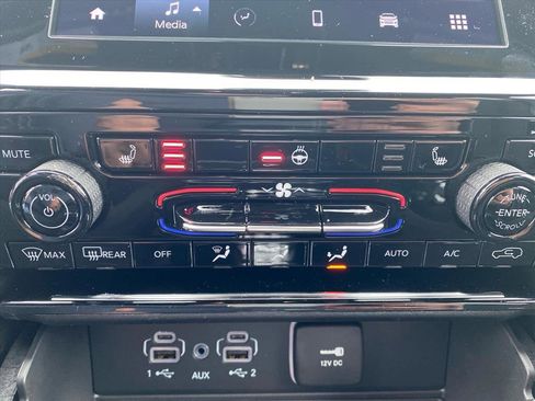 New 2026 Jeep Grand Cherokee Laredo X AWD/4WD image 10
