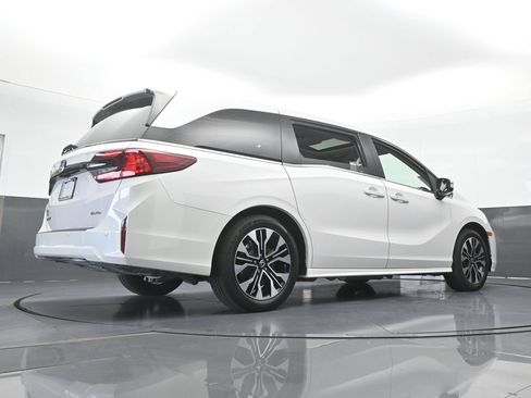 Used 2025 Honda Odyssey Elite image 68