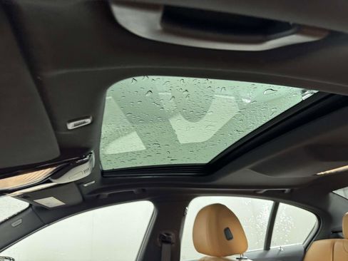 Used 2023 BMW 530i xDrive w/ Convenience Package image 32