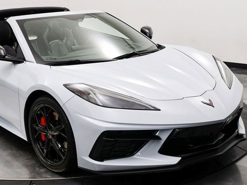 Used 2021 Chevrolet Corvette Stingray Preferred Cpe w/ Z51 Performance Package image 20