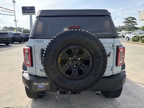 Used 2022 Ford Bronco Wildtrak AWD/4WD image 7
