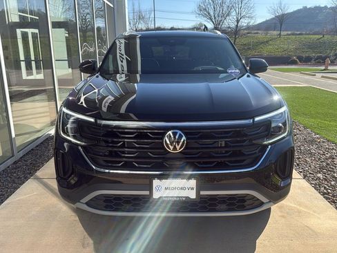 New 2025 Volkswagen Atlas Cross Sport SEL image 2