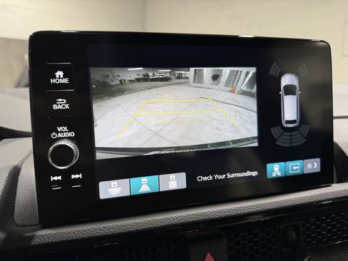 Used 2023 Honda CR-V Sport Touring image 6