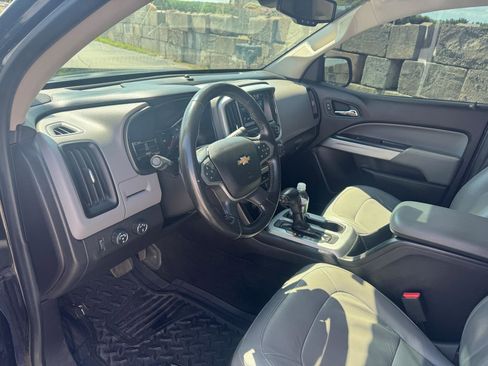 Used 2016 Chevrolet Colorado LT w/ Midnight Edition AWD/4WD image 12