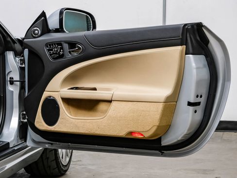 Used 2012 Jaguar XK Coupe image 36