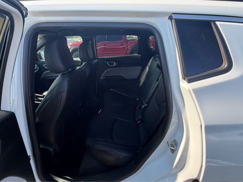 Used 2023 Jeep Compass Latitude AWD/4WD image 34