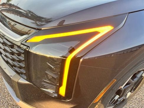 New 2026 Kia Sportage EX FWD image 8