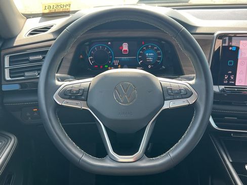 Used 2024 Volkswagen Atlas SE image 24