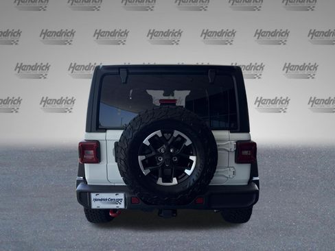 Used 2024 Jeep Wrangler Unlimited Rubicon w/ Technology Group AWD/4WD image 8