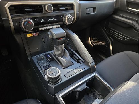 Used 2024 Toyota Tacoma TRD Off-Road w/ TRD Off Road Upgrade Package AWD/4WD image 25