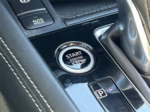 Used 2023 Nissan Kicks SR w/ SR Premium Package image 27