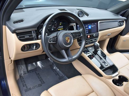 Used 2022 Porsche Macan AWD/4WD image 7