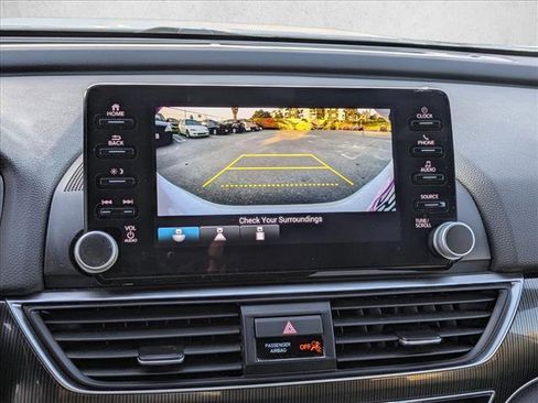 Used 2022 Honda Accord Sport image 15