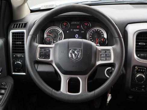 Used 2022 RAM 1500 Classic SLT w/ Electronics Group AWD/4WD image 14