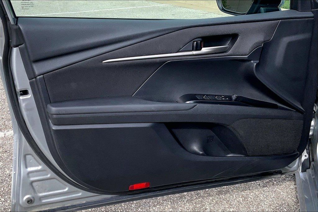 Used 2025 Toyota Camry LE FWD image 22