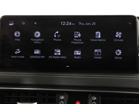 Used 2022 Genesis G70 3.3T RWD image 7