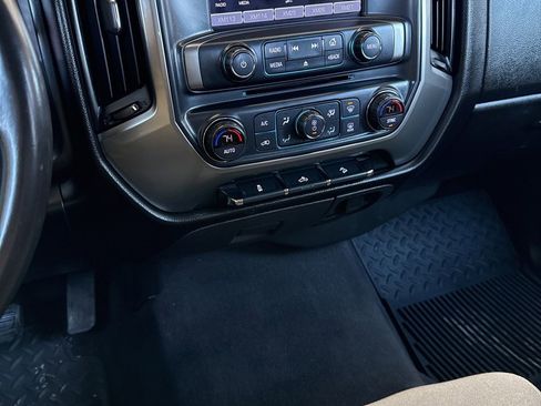 Used 2018 Chevrolet Silverado 1500 LT w/ All Star Edition image 18