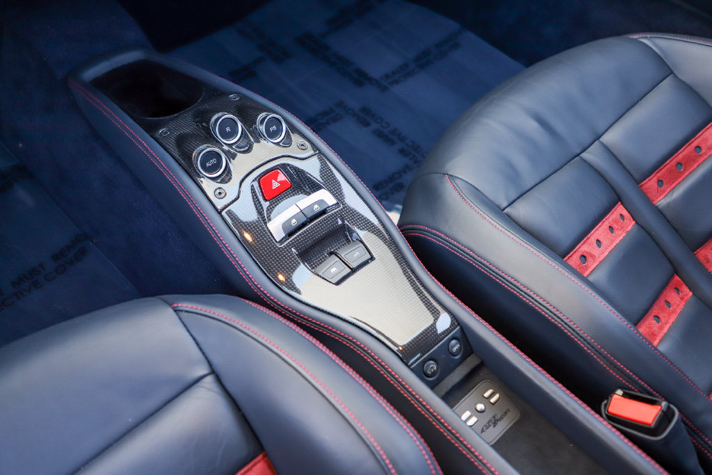 Used 2012 Ferrari 458 Spider RWD image 32