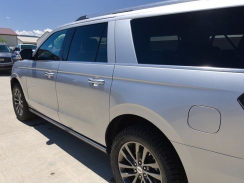 Used 2020 Ford Expedition Max Limited w/ Equipment Group 301A AWD/4WD image 8