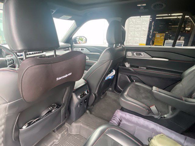 Used 2025 Ford Explorer ST AWD/4WD image 30