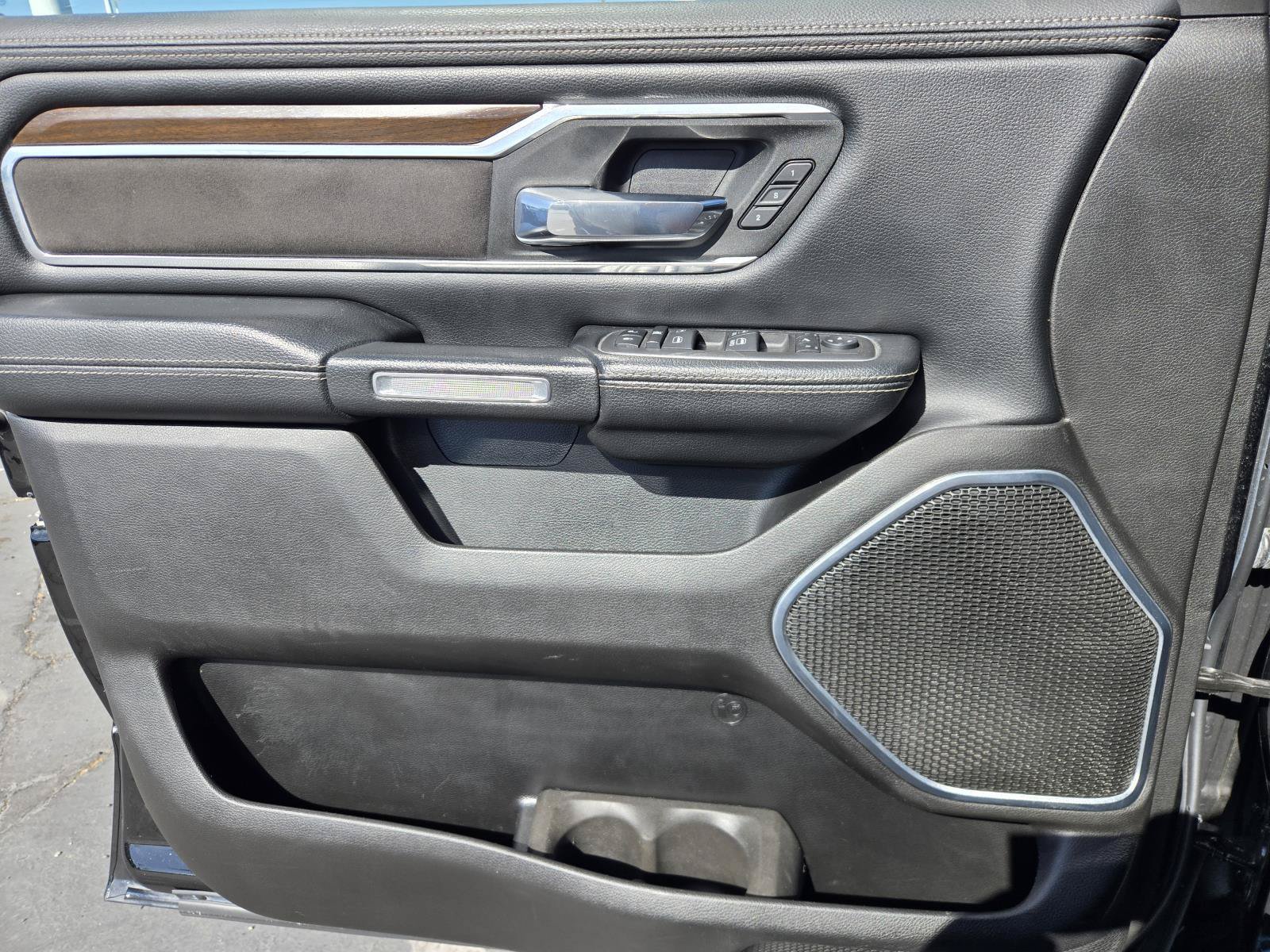 Used 2022 RAM 1500 Laramie AWD/4WD image 20