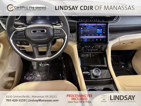Certified 2025 Jeep Grand Cherokee Limited w/ Luxury Tech Group II AWD/4WD image 24