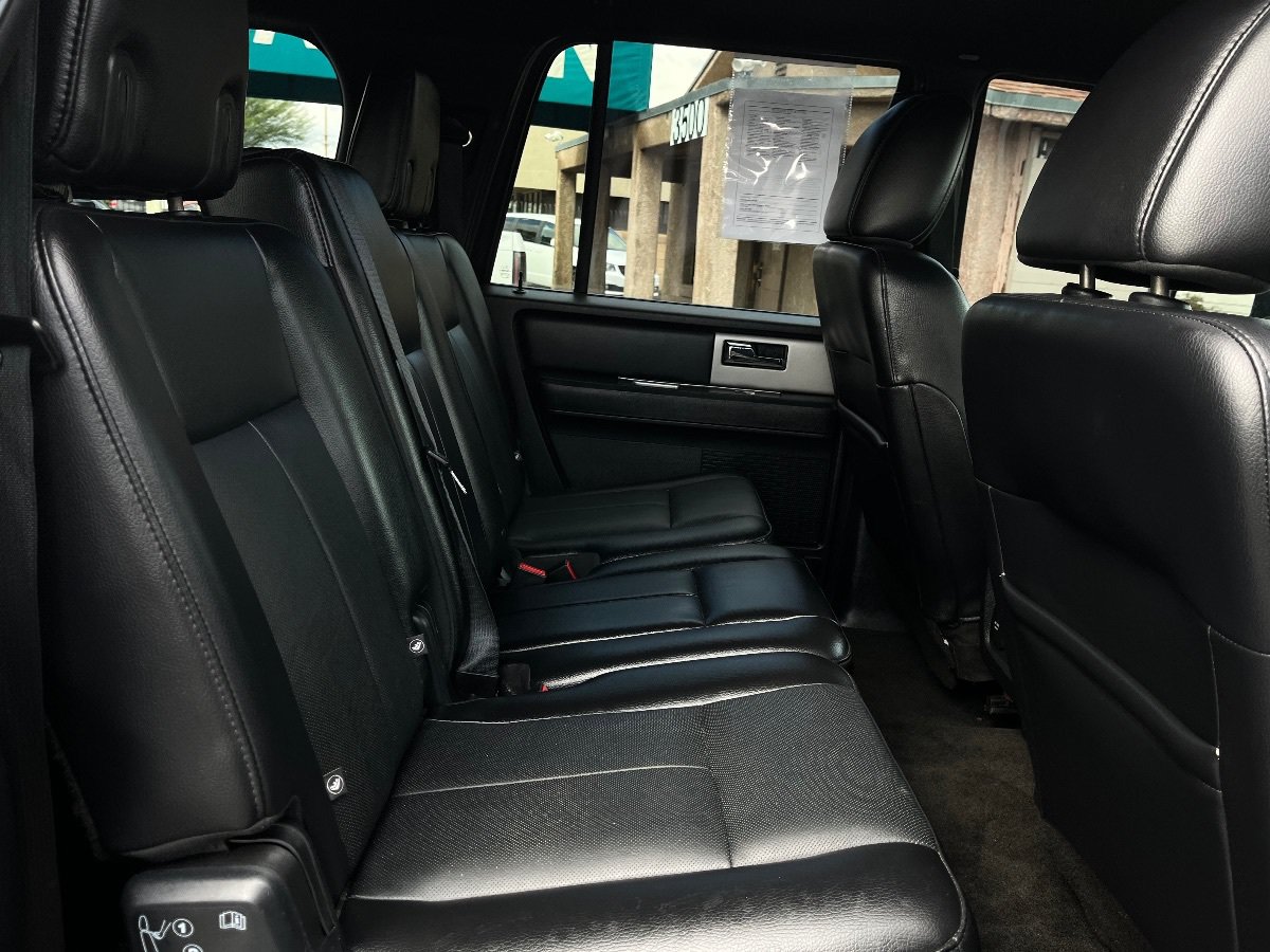 Used 2015 Ford Expedition EL XLT w/ Equipment Group 202A RWD image 34