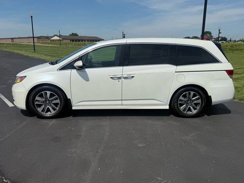 Used 2014 Honda Odyssey Touring Elite image 8