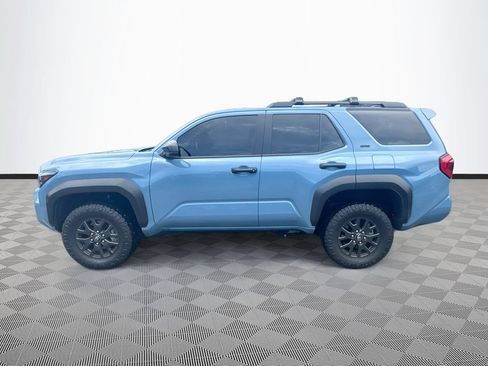 Used 2026 Toyota 4Runner SR5 AWD/4WD image 9